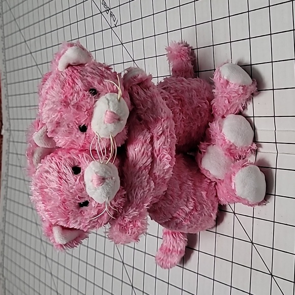 Galerie Other - Galerie Pink Tiger Striped Cuddle Hugs Kittens - Shelf-sitter NWOT. ‎ Cats